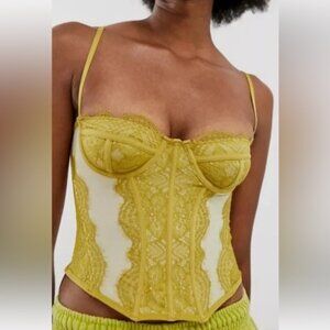 Urban Outfitters Corset style bodice chartreuse Lacey festival fairy whimsical M
